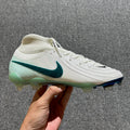 Chuteira Nike Phantom Luna Elite